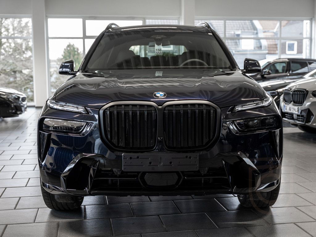 BMW X7 xDrive 40d M-Sport Pro PANO AHK 360° HUD LED
