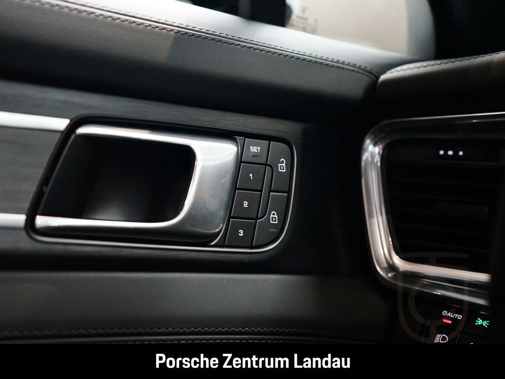 Porsche Panamera 4 E-Hybrid Sport Turismo Platinum Editi