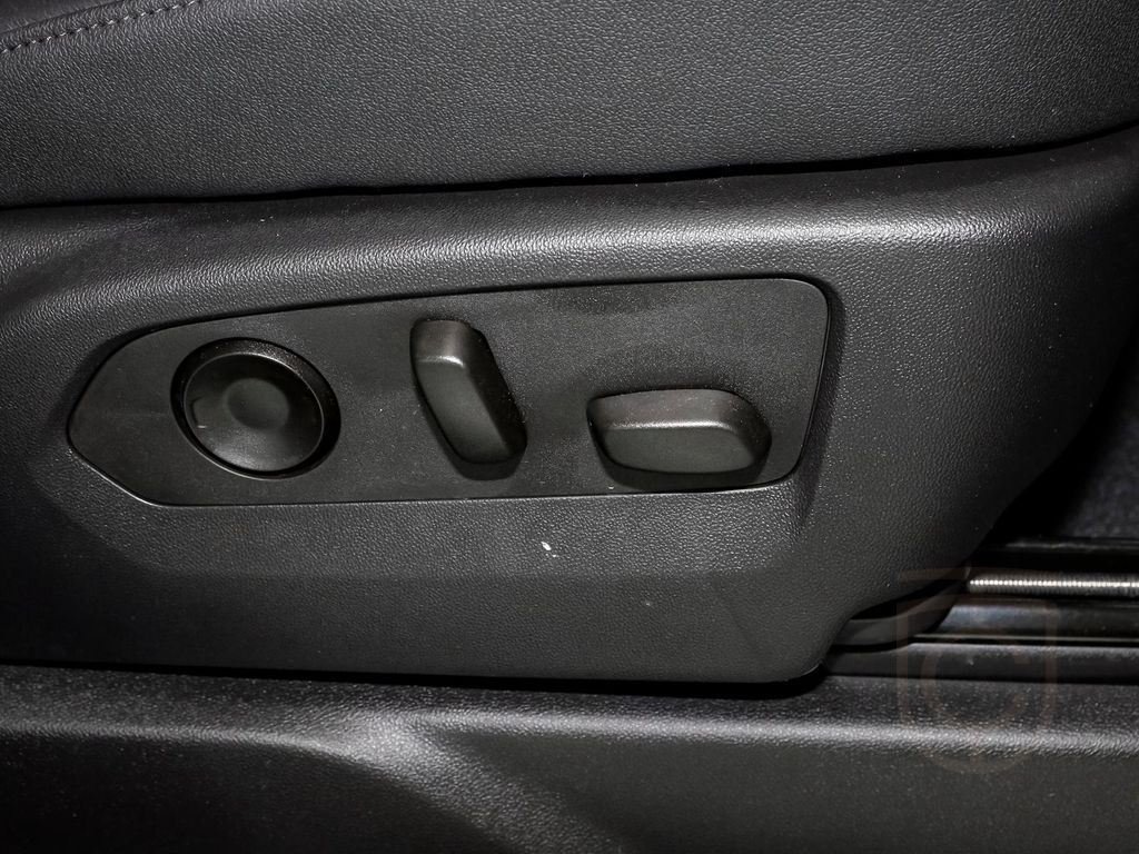 Chevrolet Silverado ZR2*NAVI*AHK*360°KAMERA*GASANLAGE