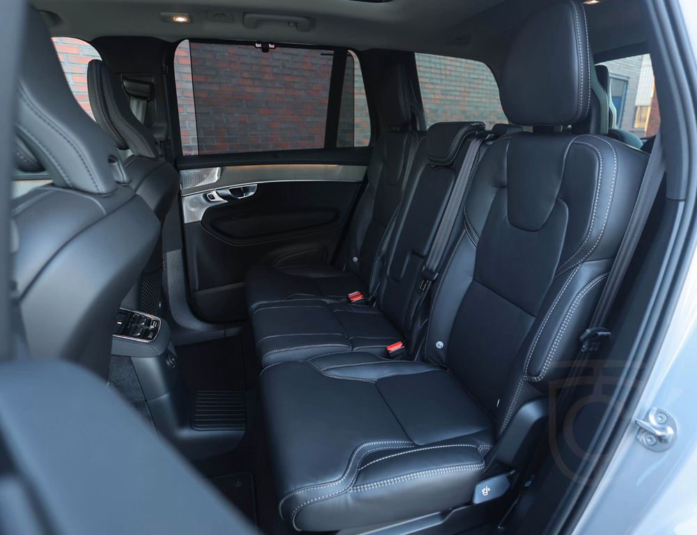 Volvo XC 90 Ultra Dark Recharge AWD *Massage*B&W*Luft*