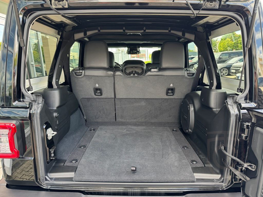 Jeep Wrangler 2.0 Unlim. Sahara Umbau SKY One Touch H