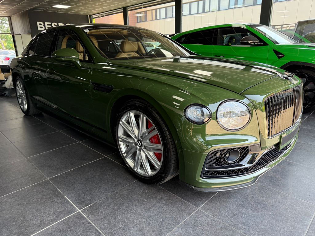 Bentley Flying Spur S V8- Carbon- B&O- Pano