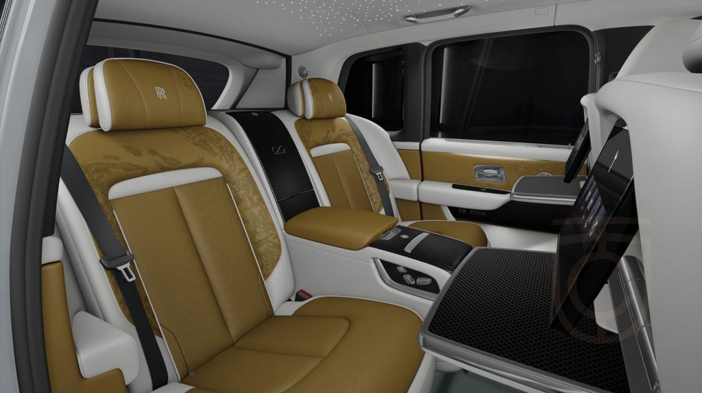 Rolls-Royce Cullinan Series II Black Badge /4Seats