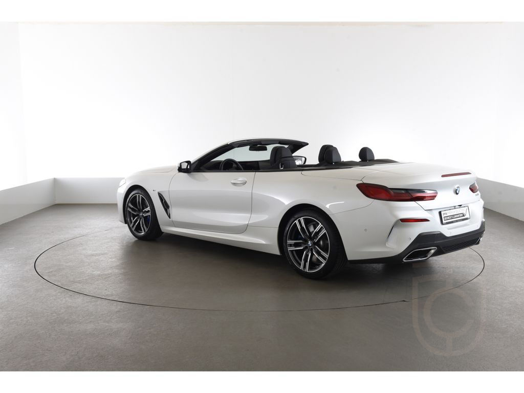 BMW 840 i Cabrio Soft-Close Multifunktionssitze Nack