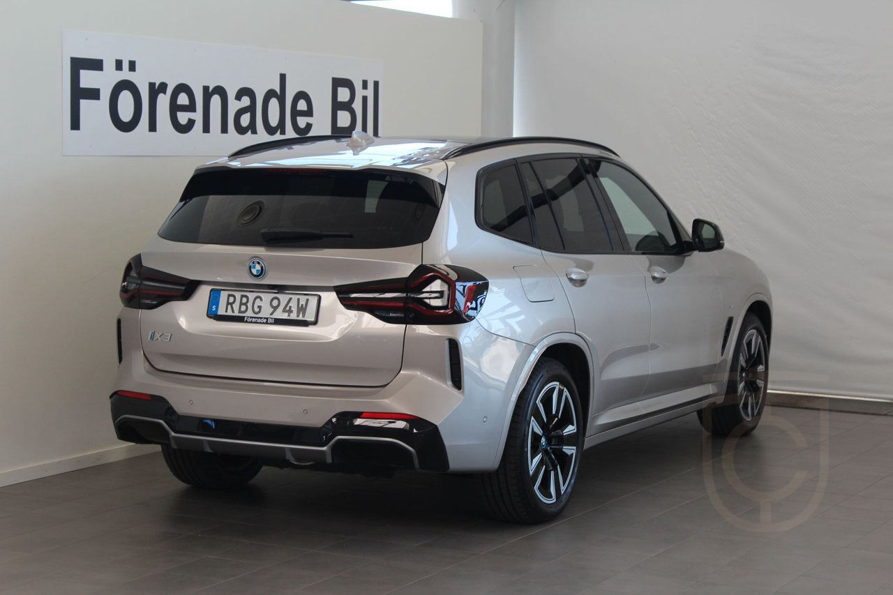 BMW iX3 Charged M Sport Panorama