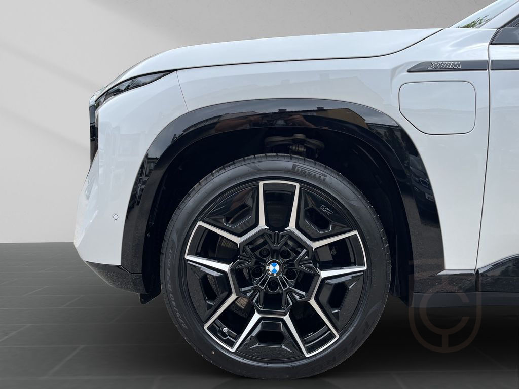 BMW XM 50e 22" AHK AB-Assist ACC 3,99%
