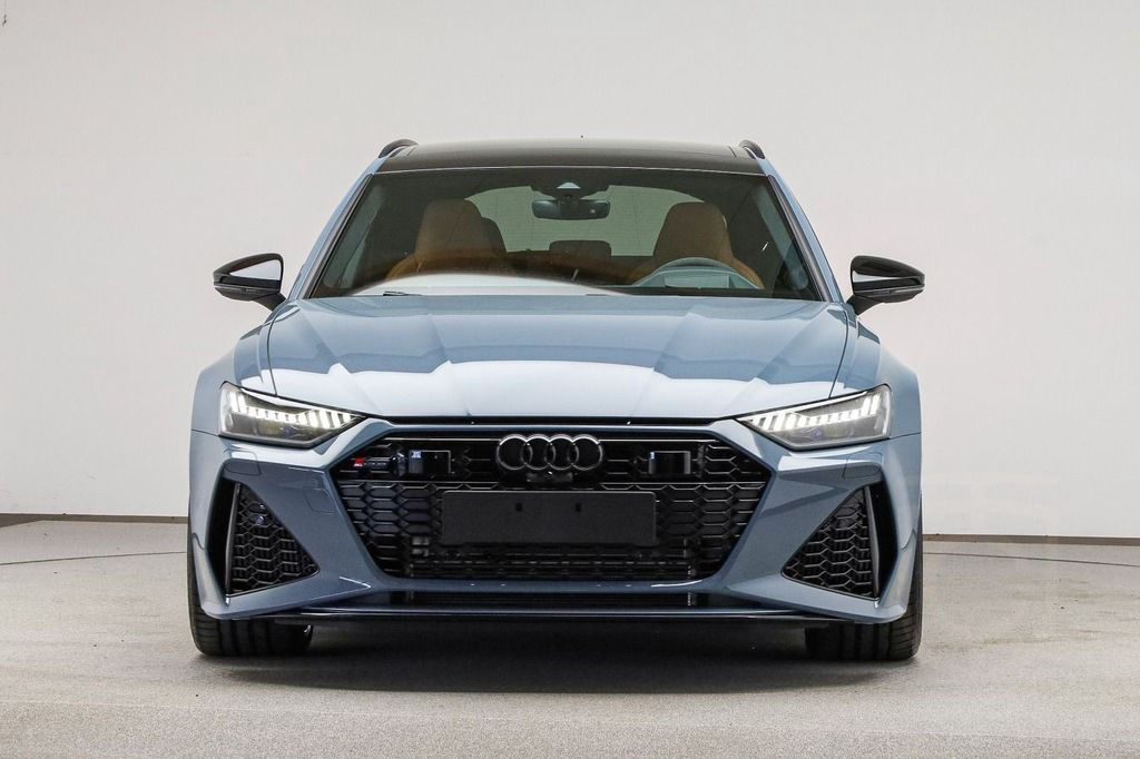 Audi RS 6 Avant HUP*KERAMIK*305KMH*LASER*AHK*PANO