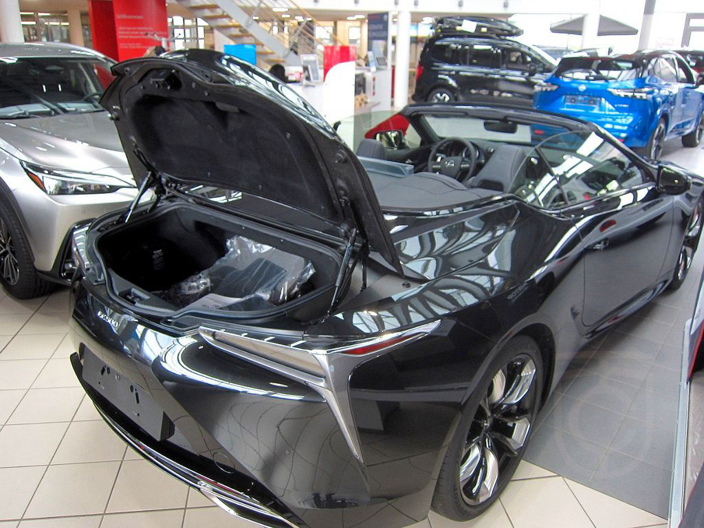 Lexus LC 500 Perfomance Paket, Navigation, e.-Verdeck