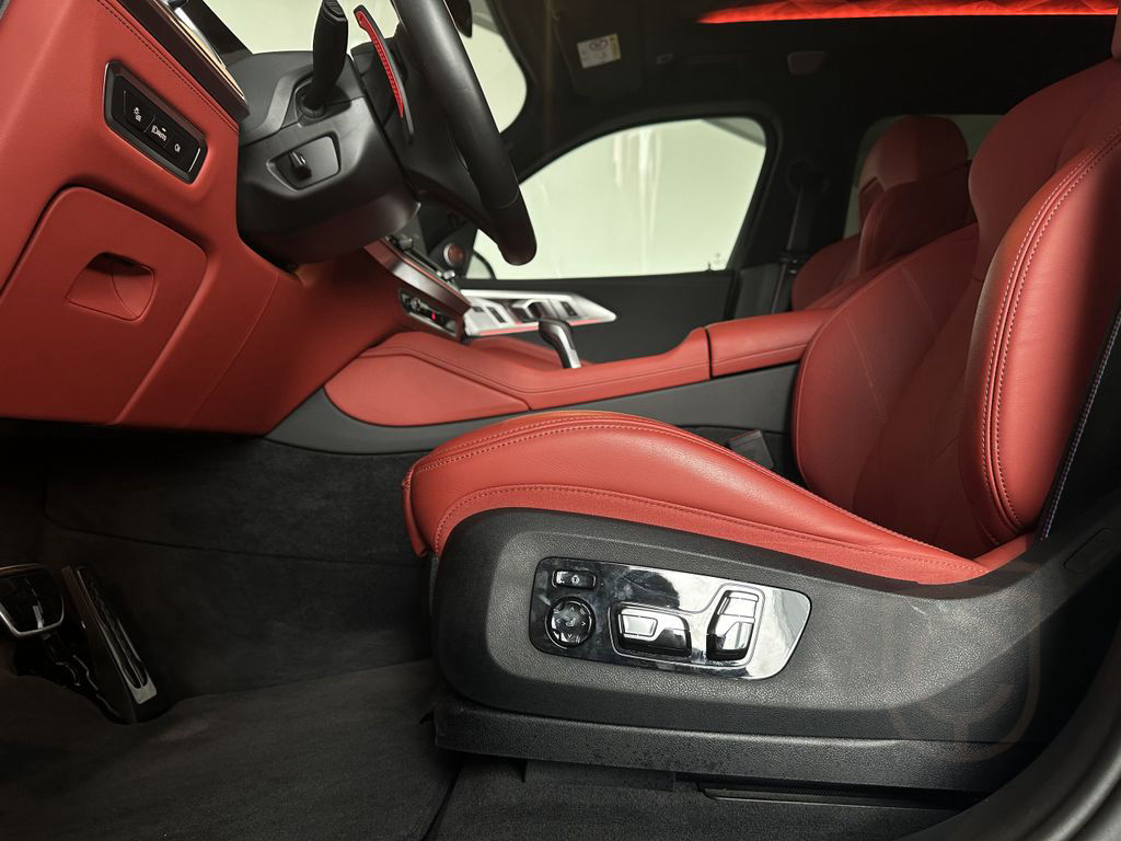 BMW XM 50e SOFT|AHK|LASER|B&W|MASSAGE|360°|ORANGE