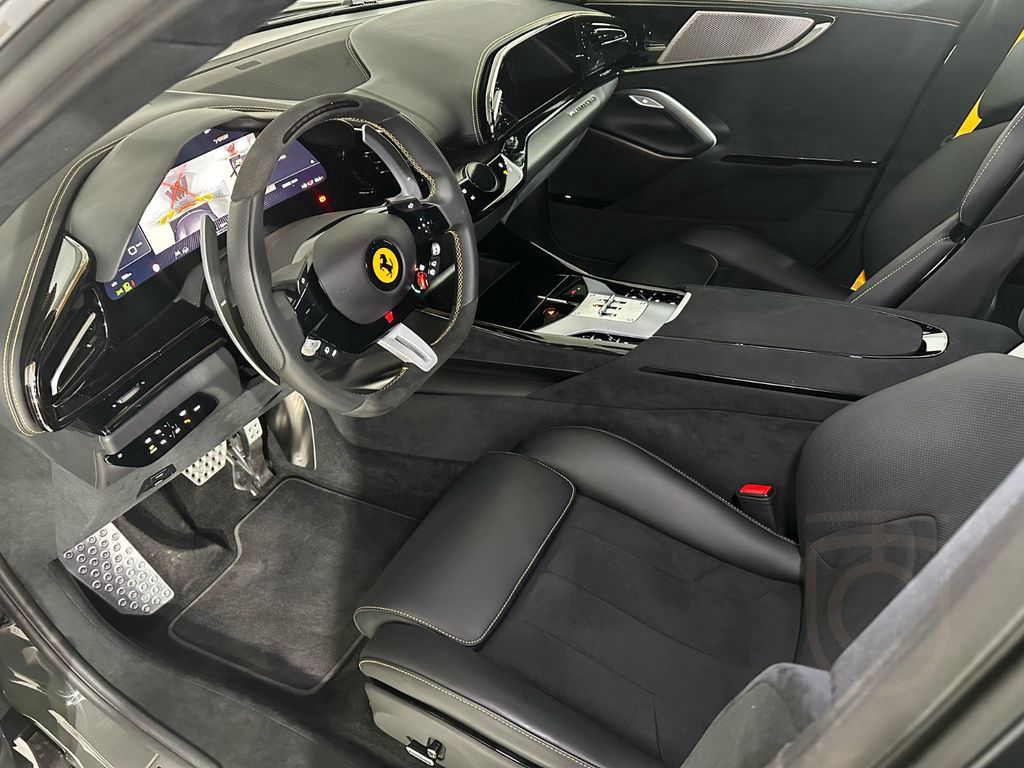 Ferrari Purosangue Carbon Pano Premium 360