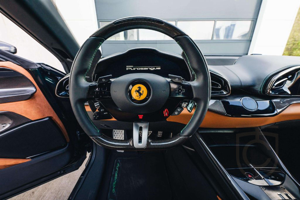 Ferrari Purosangue Verde Zeltweg / Carbon / Design Spec.