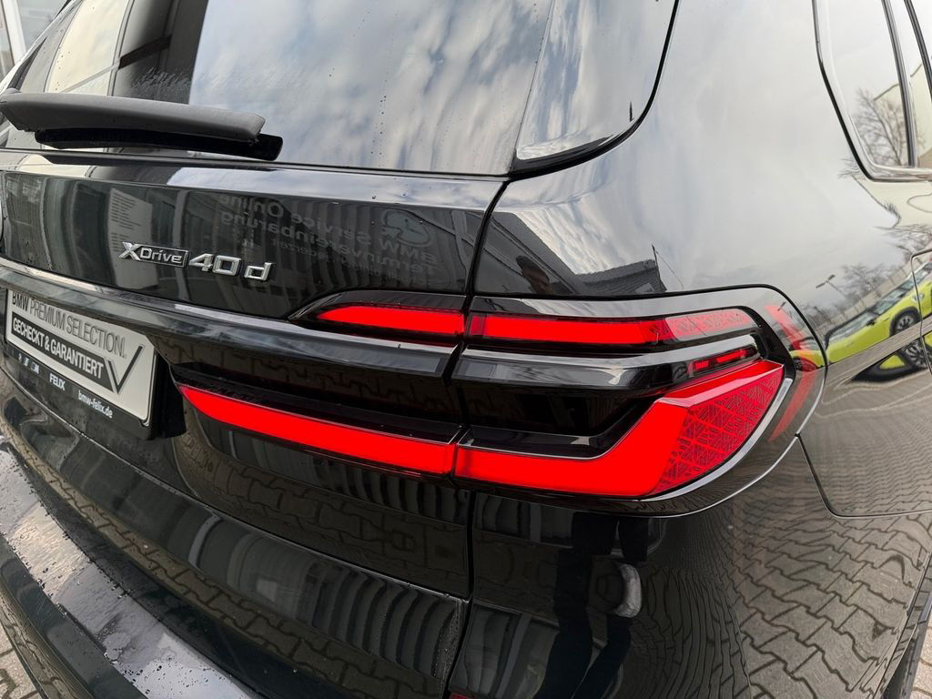 BMW X7 xDrive40d M SPORTPAKET PRO+ICONIC GLOW+AHK