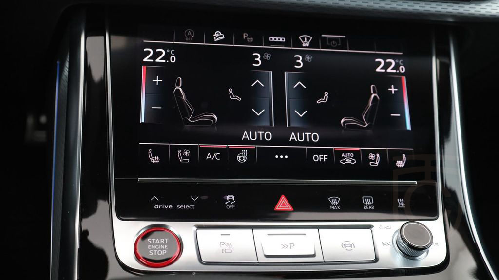 Audi SQ8 TFSI quattro