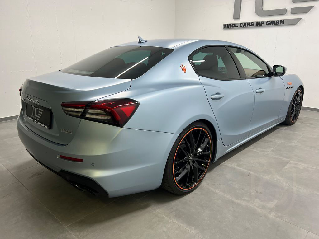 Maserati Ghibli SQ4 F Tributo Sondermodell, Pano, KW, ...