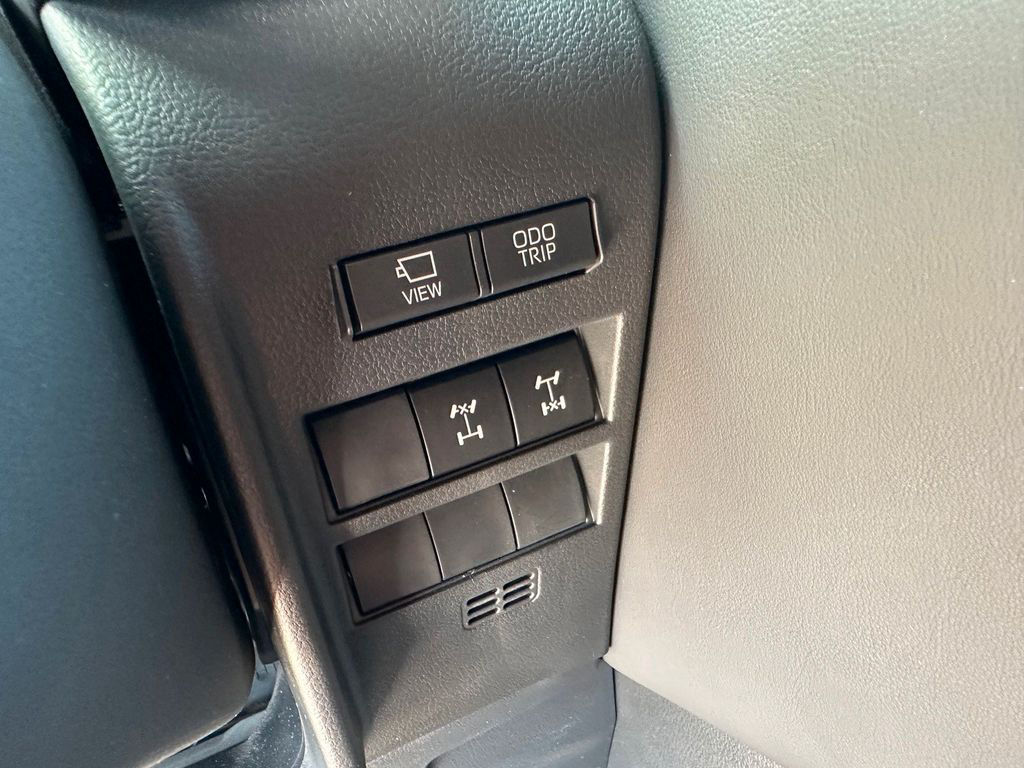 Toyota LAND CRUISER 300 4x4, COMBI VIN 466