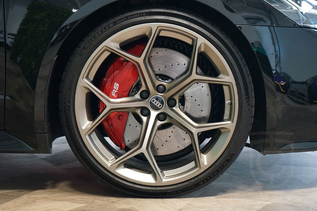 Audi RS7 PERFO*DRC*B&O*MATRIX*HUD*360*98.678€ NETTO