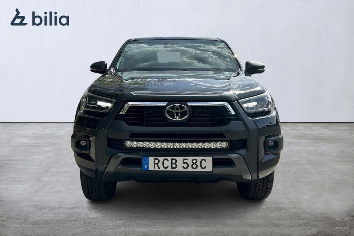 Toyota Hilux D-CAB 2,8 MHEV INVINCIBLE KOMF X-LJUS