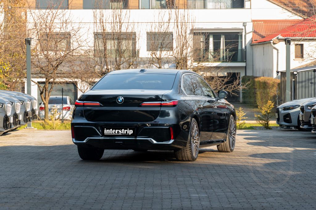 BMW 740d M SPORT.INDIVIDUAL.MASSAGE.SOFTCL.SKY.AHK