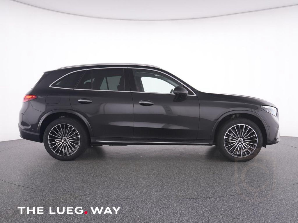 Mercedes-Benz GLC 300 e 4M AMG+MBUX+DLight+AHK+Mem+Keyl+20+360