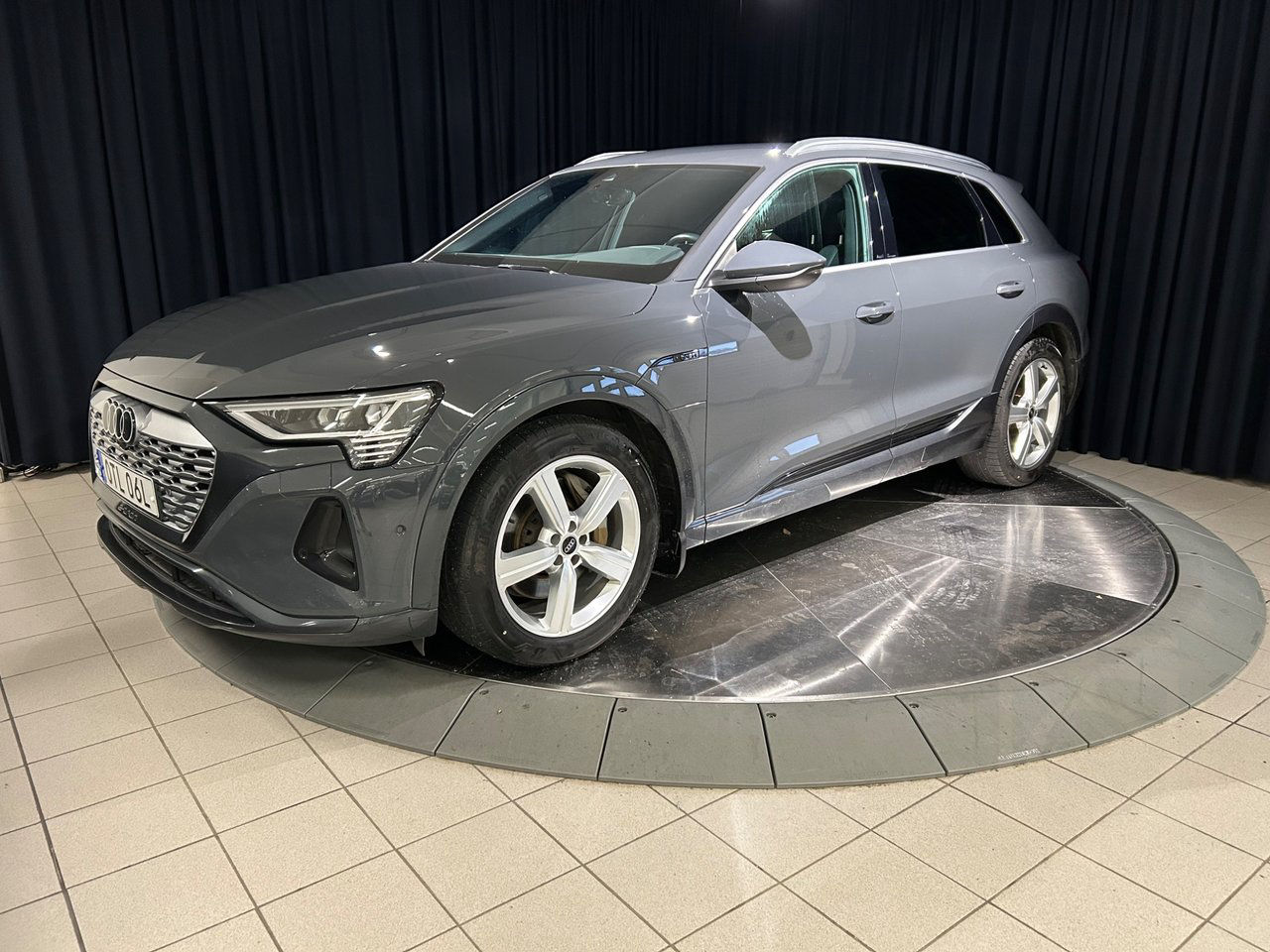 Audi Q8 50 e-tron quattro