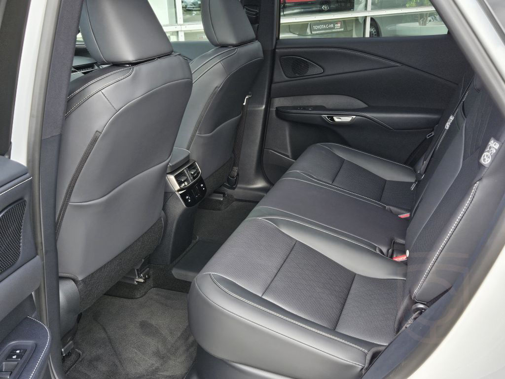 Lexus RX 450h+ (Plug-in-Hybrid) F SPORT Design