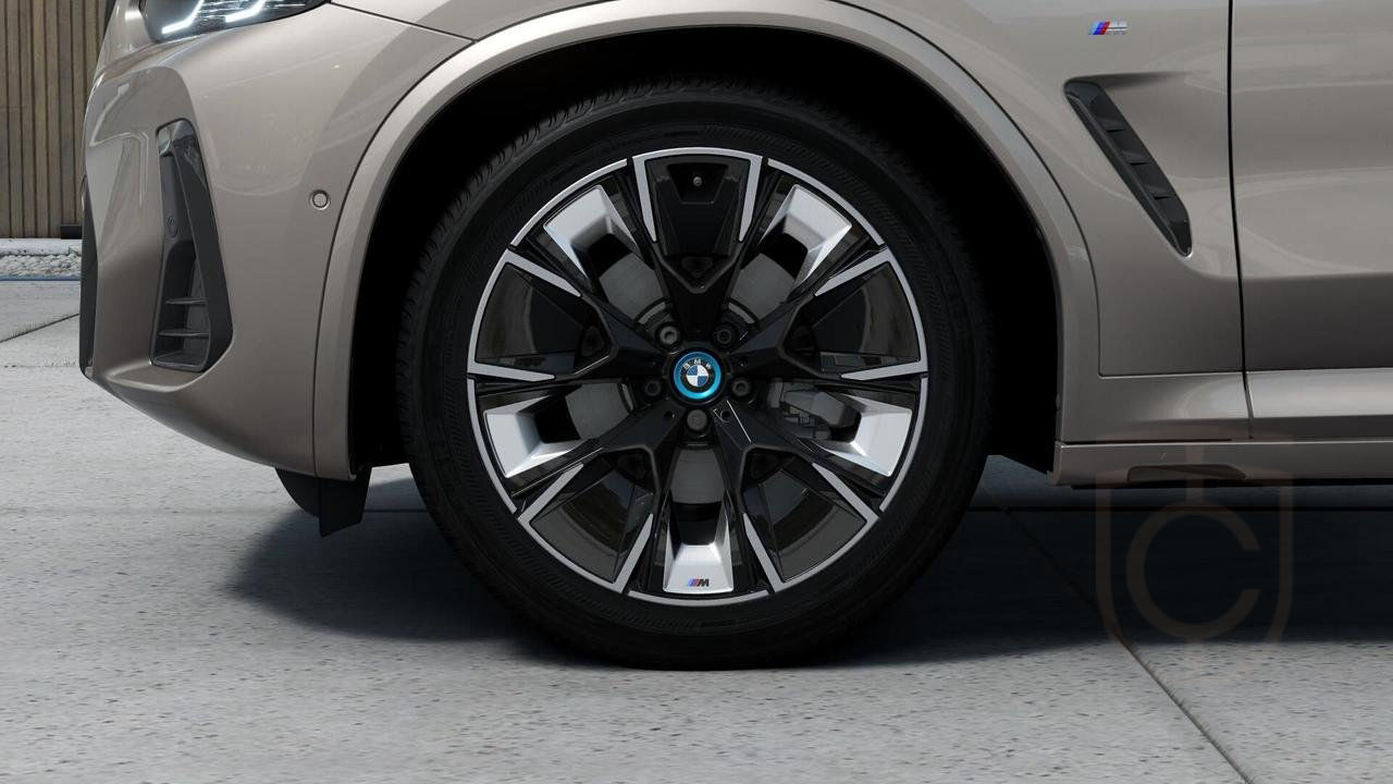 BMW iX3 M Sport Charged Plus