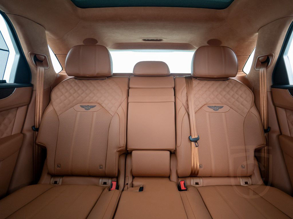 Bentley Bentayga Azure V8