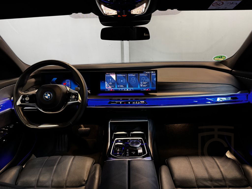 BMW 740d EX Regierungsfahrzeug nur Langstrecke AT