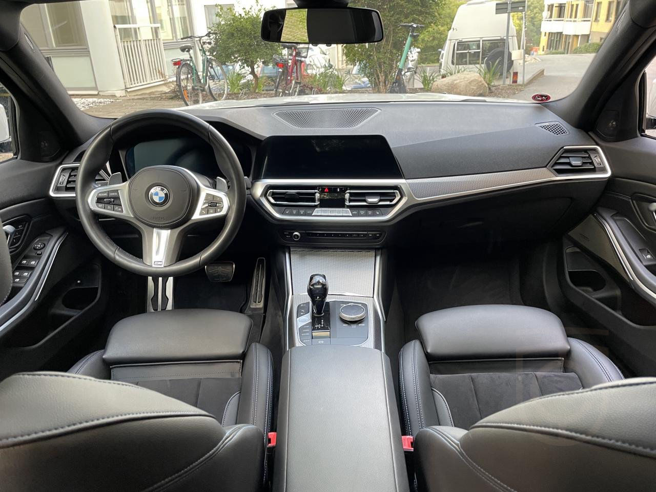 BMW 330e Hybrid Full M-Sport