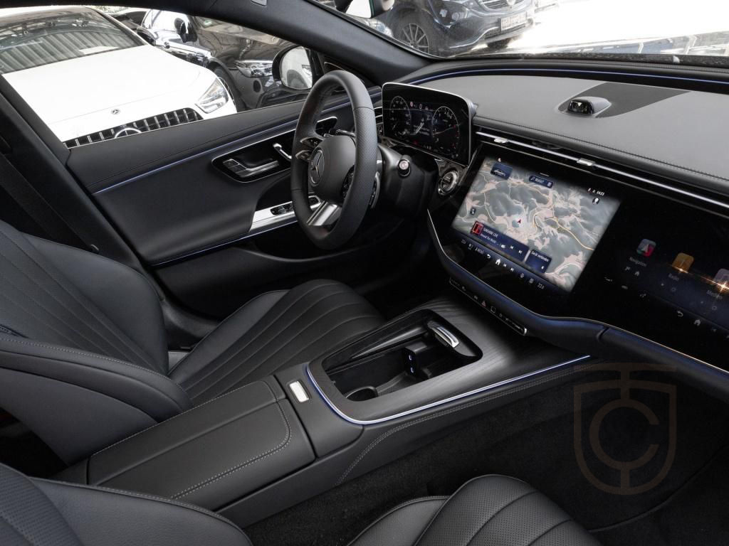 Mercedes-Benz E 200 AMG/Superscreen/Digital/Pano/360/Burm4D/20