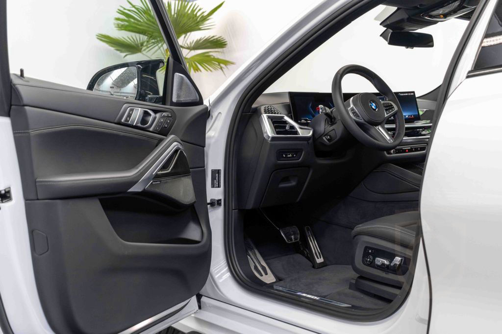 BMW X6 M60i xDrive/BOWERS&WILKINS/CARBON/PANO/AHK