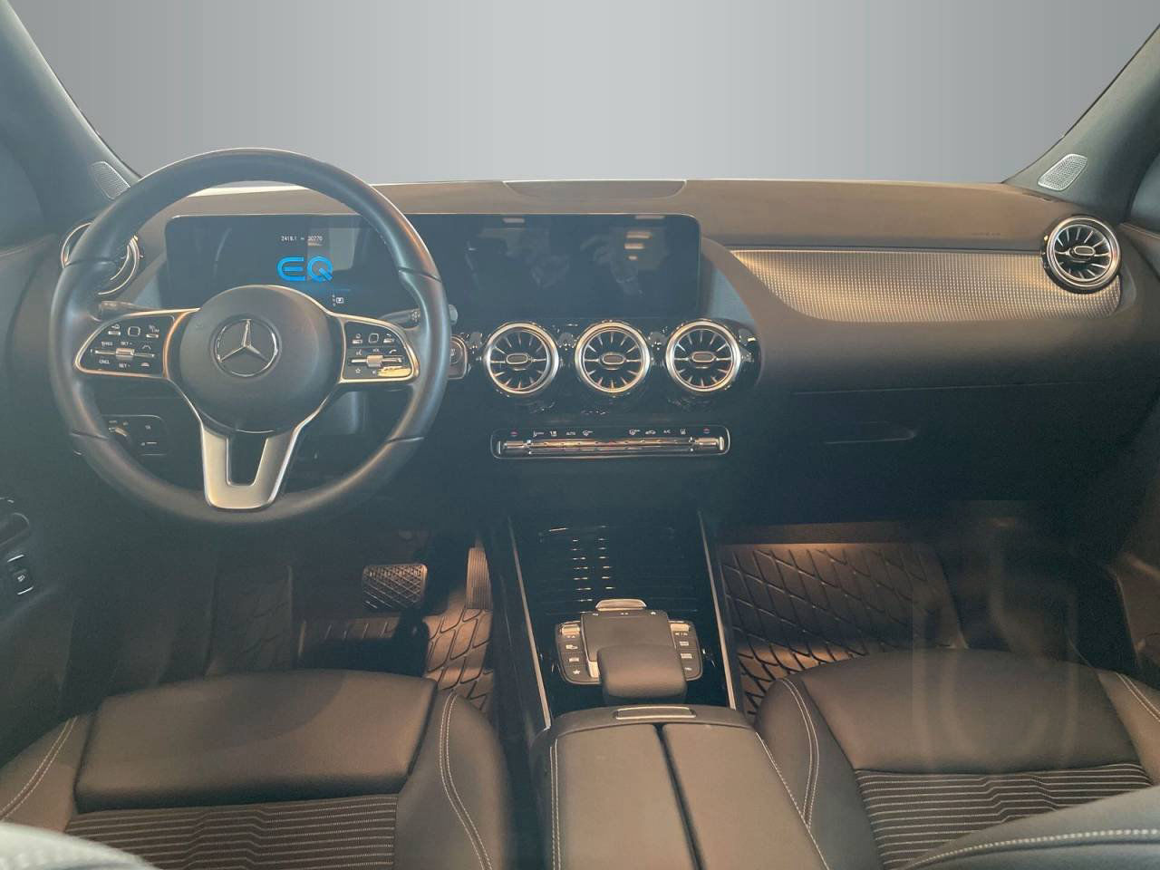 Mercedes-Benz EQA 300 4MATIC