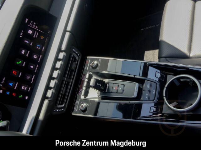 Porsche 992 (911) Carrera*BOSE*SPORTABGAS*SHZ*