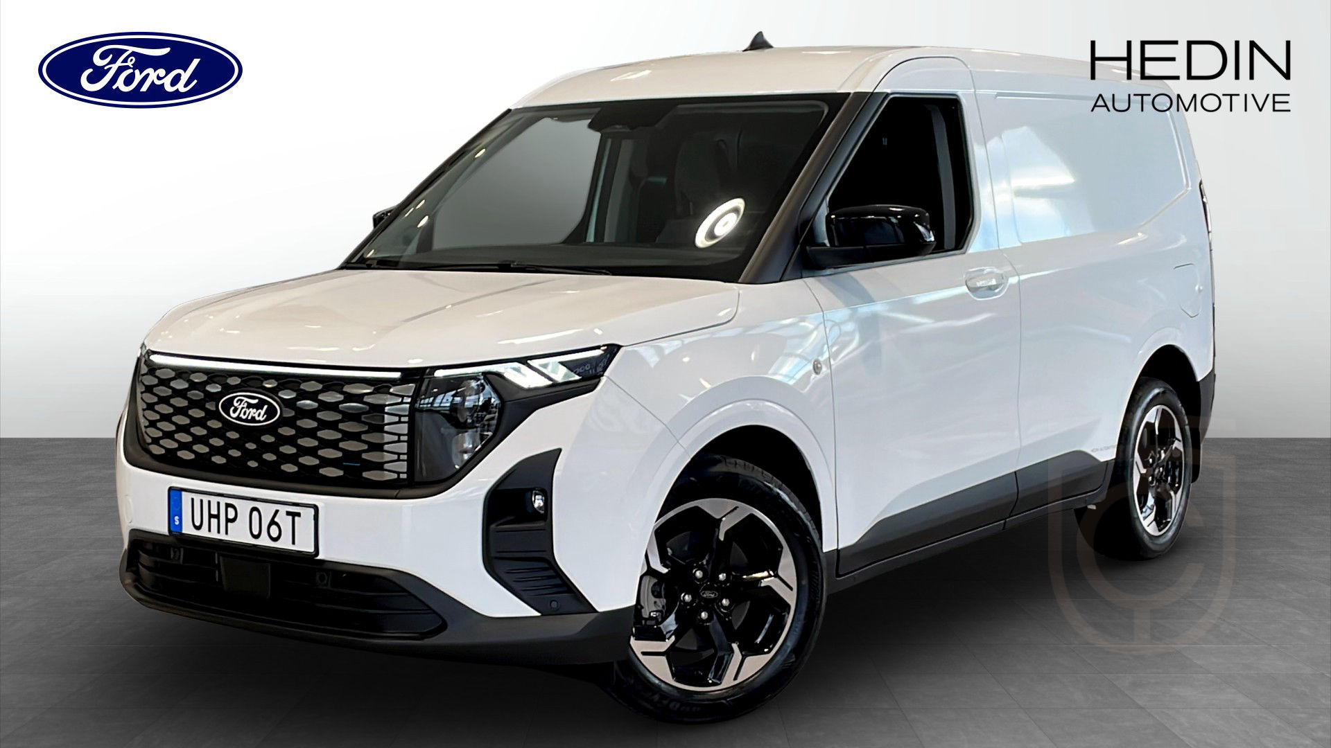 Ford E-Transit Courier