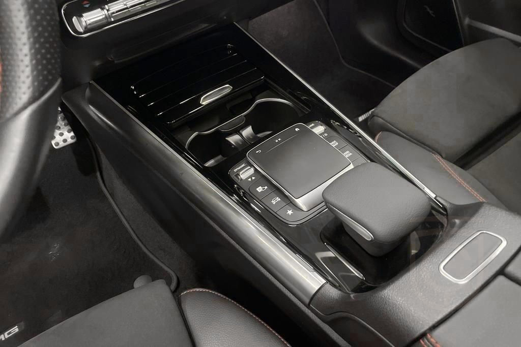 Mercedes-Benz EQA 300 4MATIC,AMG,Burmester,Hud,MOMS