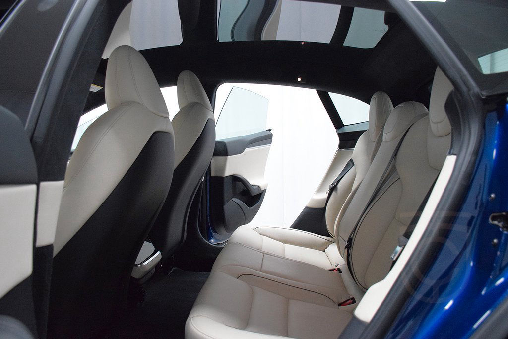 Tesla Model S Plaid