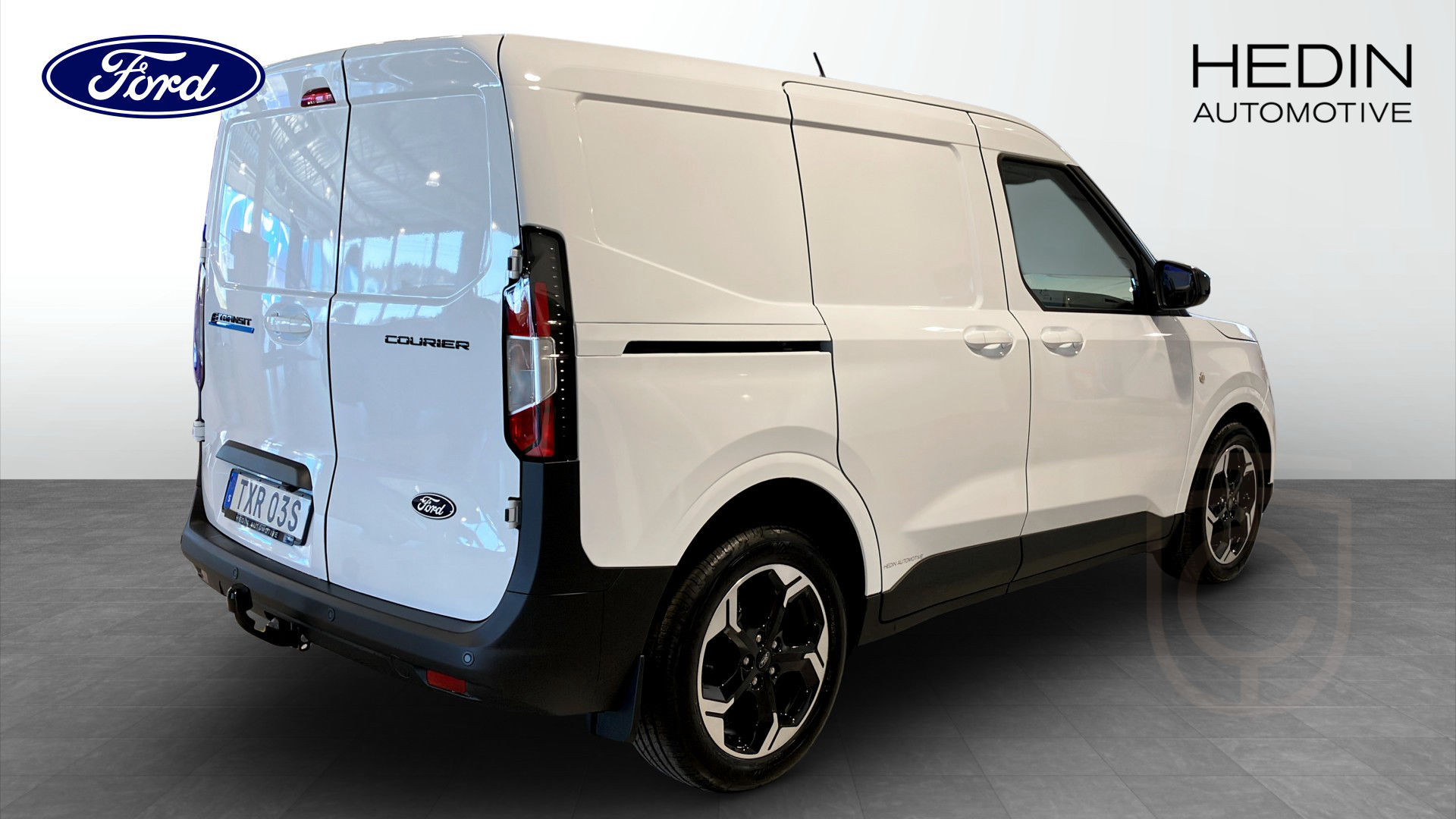 Ford E-Transit Courier