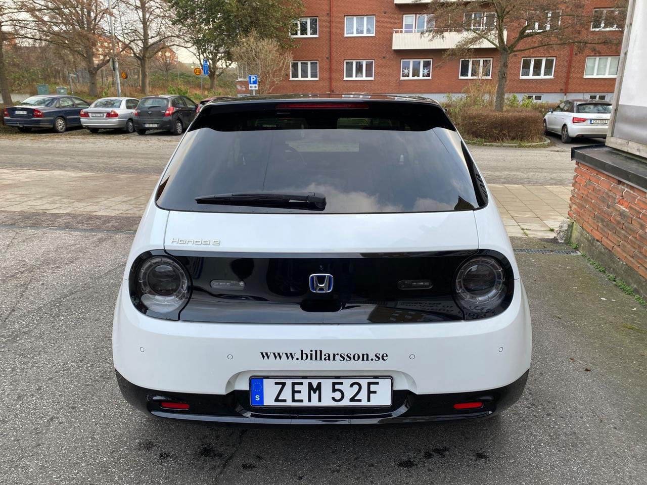 Honda E