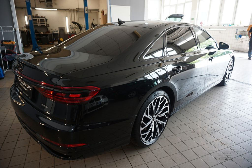 Audi A8 L 60 TFSI e quattro Black Editon Exclusive TV