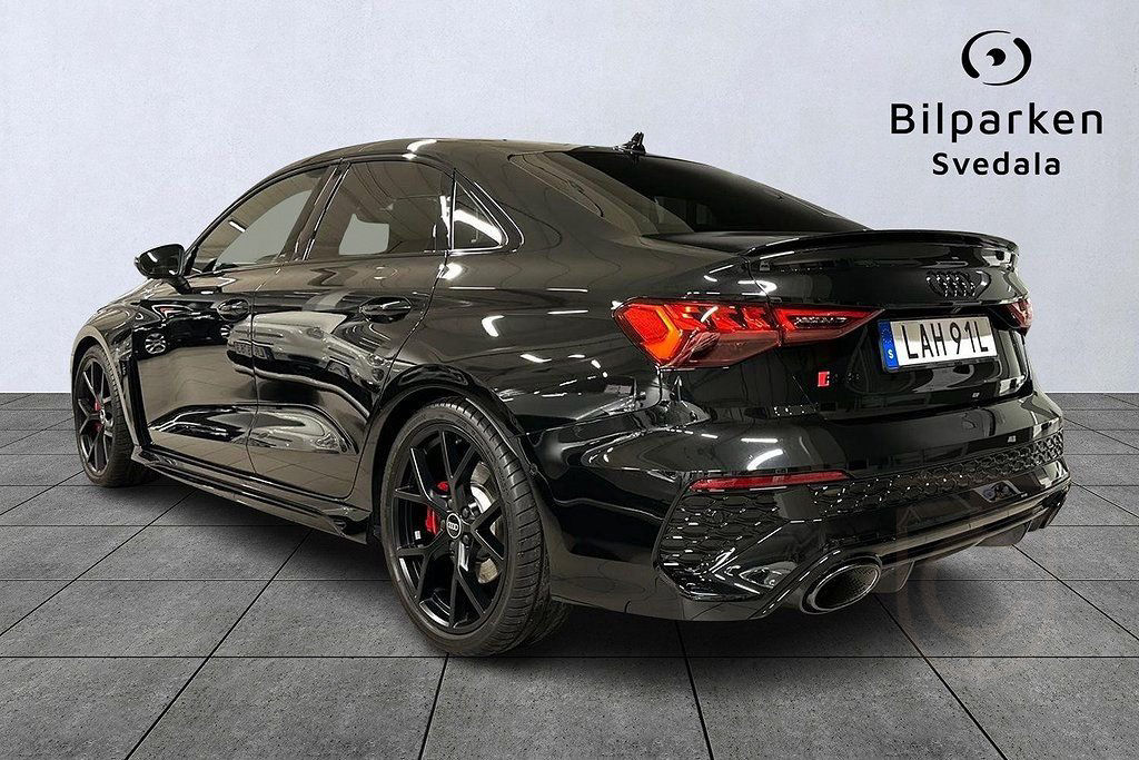 Audi RS3 Sedan RS-Designpaket Plus B&O 360kamera Pano