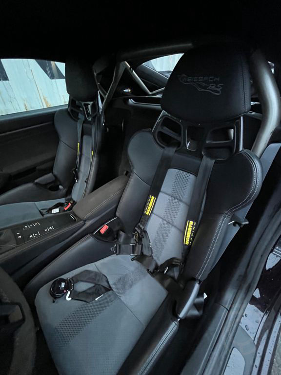 Porsche Cayman GT4 RS Clubsport Weissach Speciale Lift