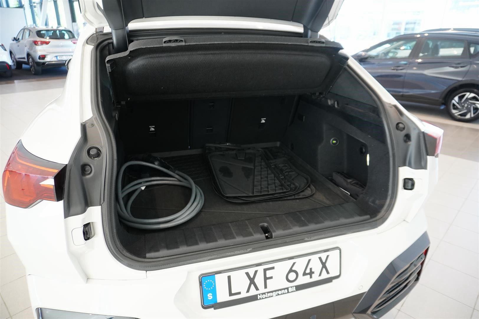 BMW iX2 xDrive30