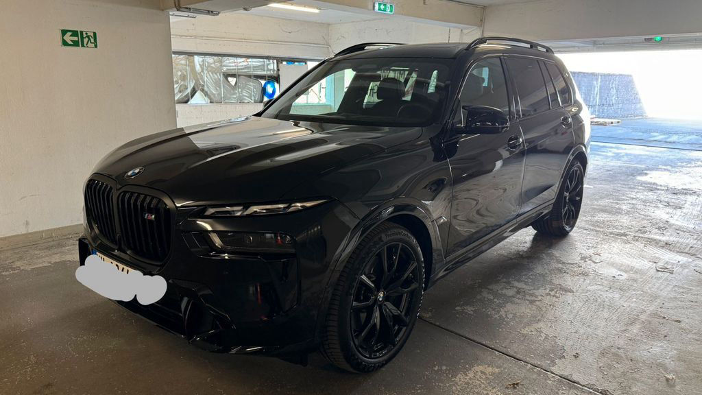 BMW X7 M60i Carbon 04/2024 Liste Preis 157000€