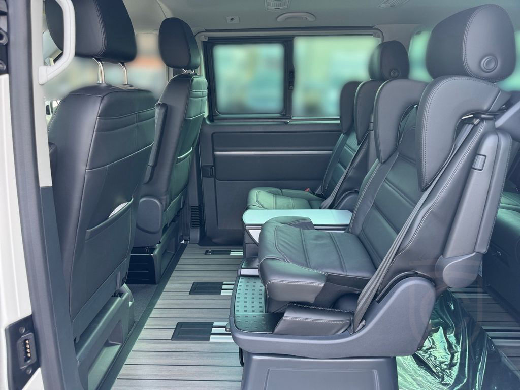 Volkswagen T6.1 Multivan Highline 4Motion DSG Final-Pack