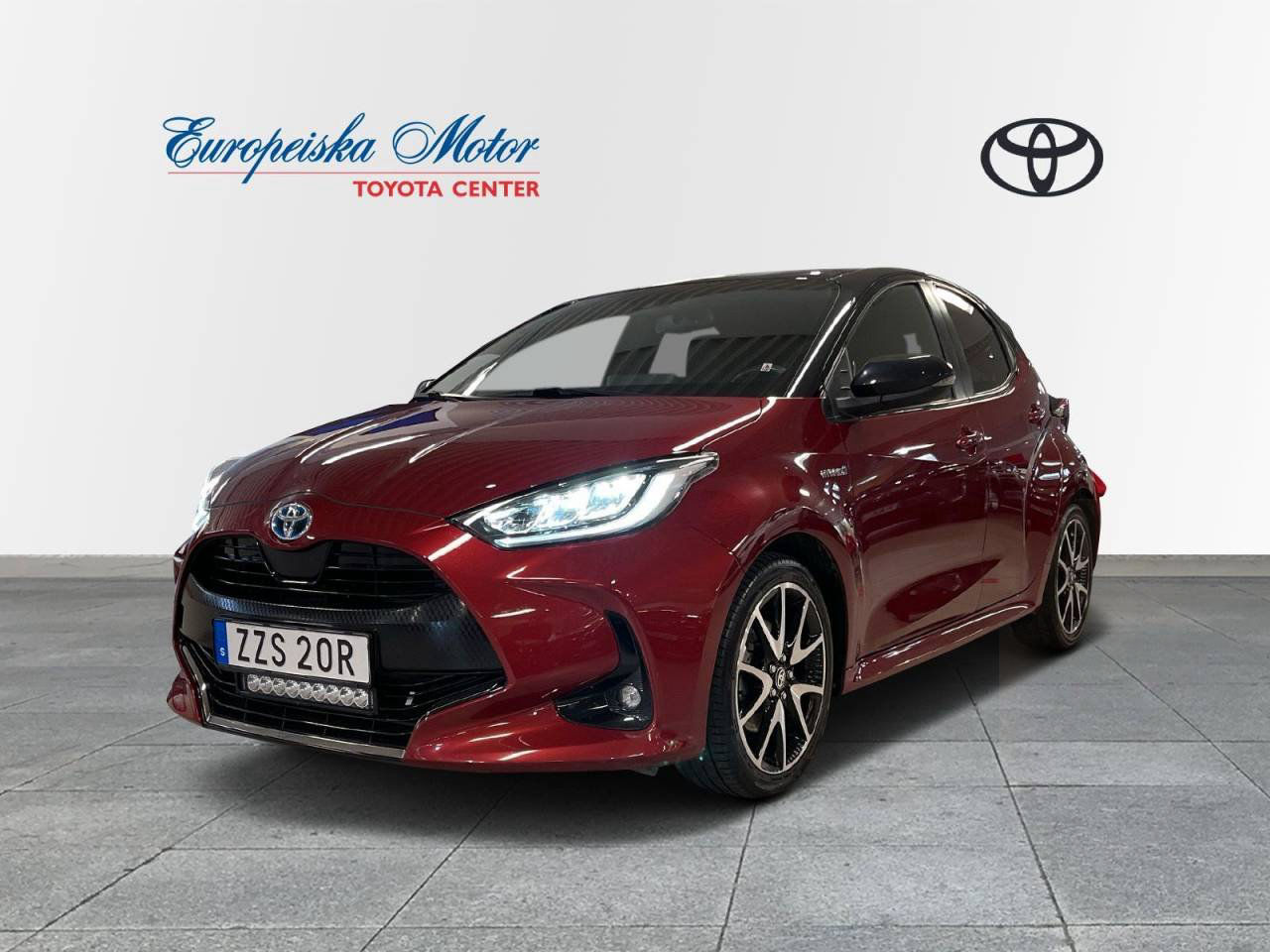Toyota Yaris 1,5 HYBRID 5D STYLE BI-TONE JBL