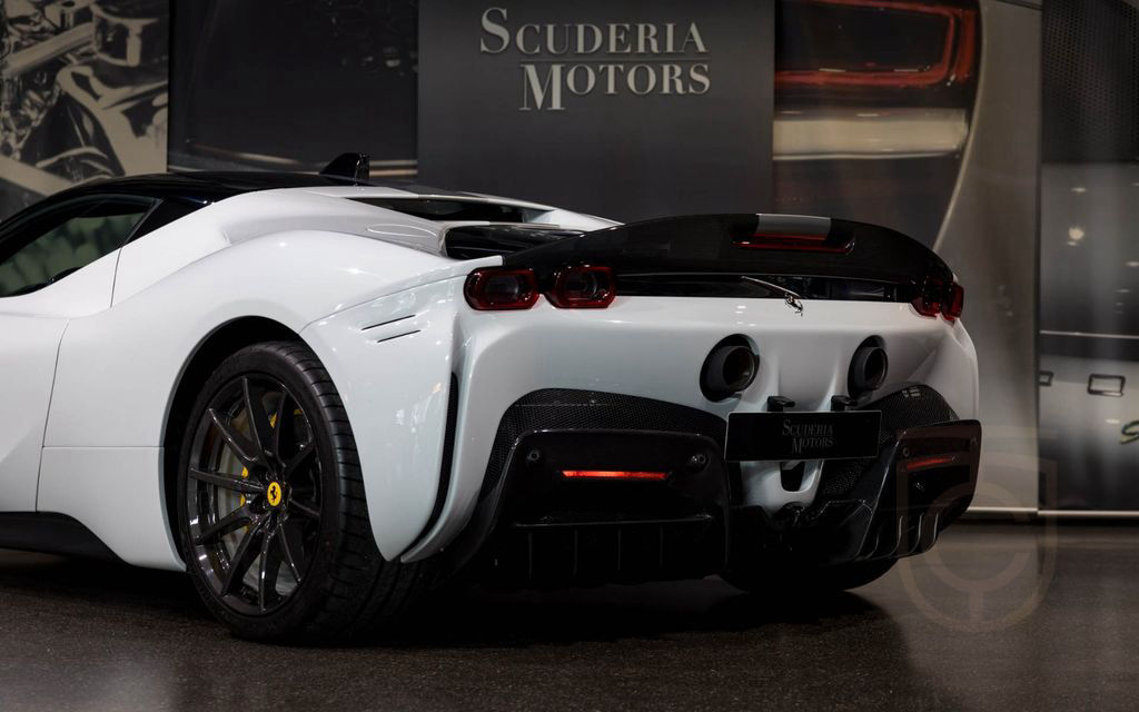 Ferrari SF90 STRADALE | ASSETTO FIORANO| FULL CARBON