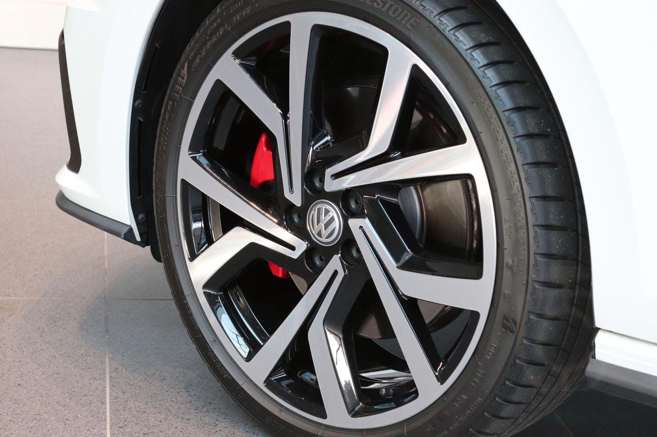 Volkswagen Polo GTI DSG, 200hk