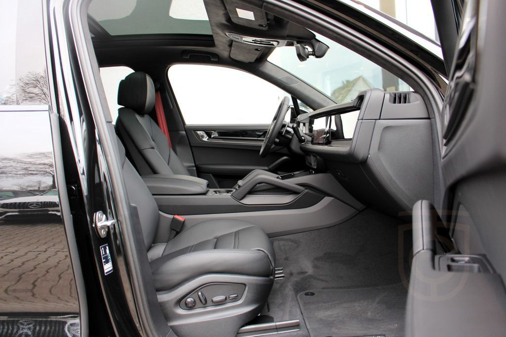 Porsche Cayenne Coupe GTS /PDCC/ STANDHZG./ BURMESTER HE