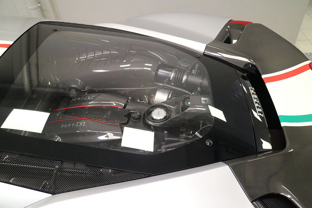 Ferrari 488 Pista Piloti