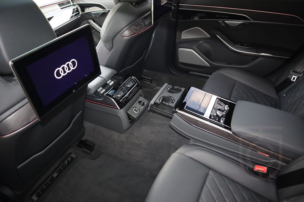 Audi A8L 60 TFSIe lang S-Line BLACK-P./5-SITZER/VOLL
